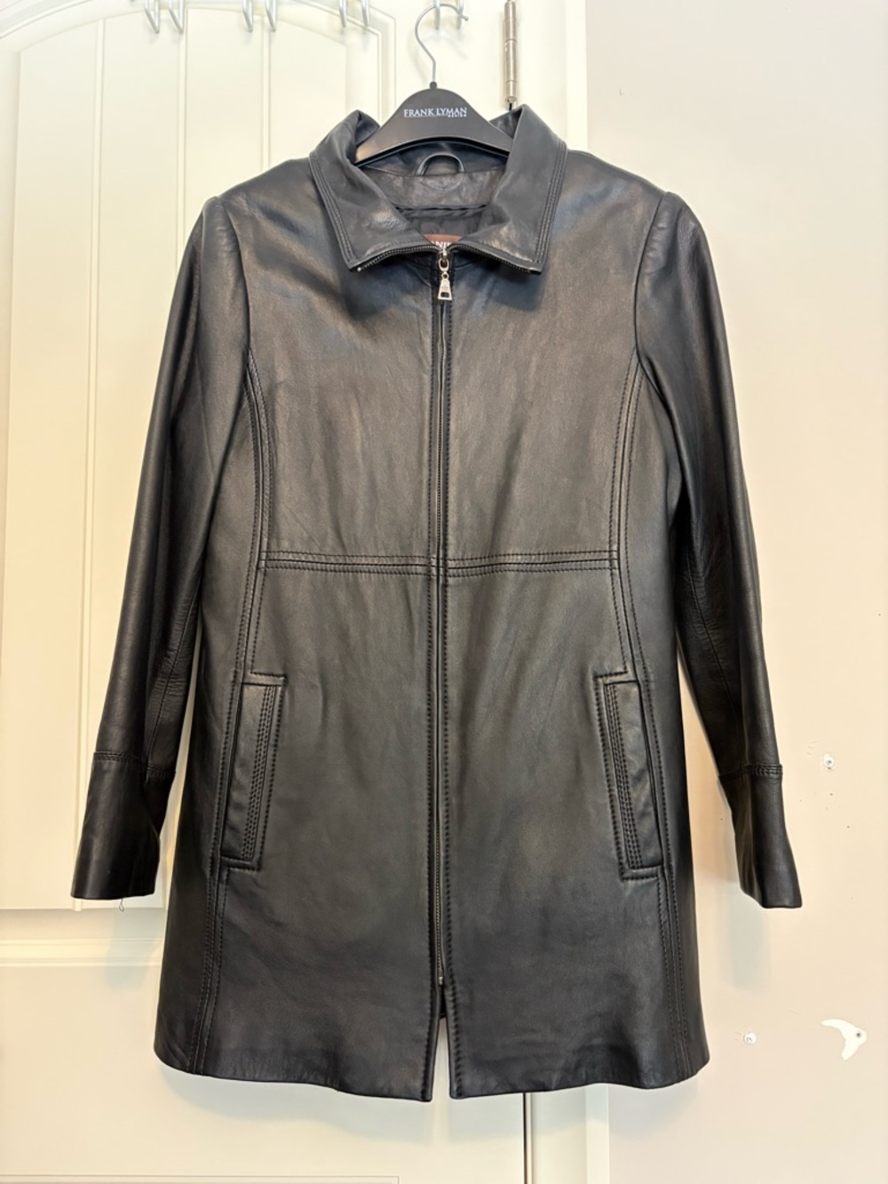 Danier Design Black Leather Zip-Front Long Jacket with detachable vest insulator